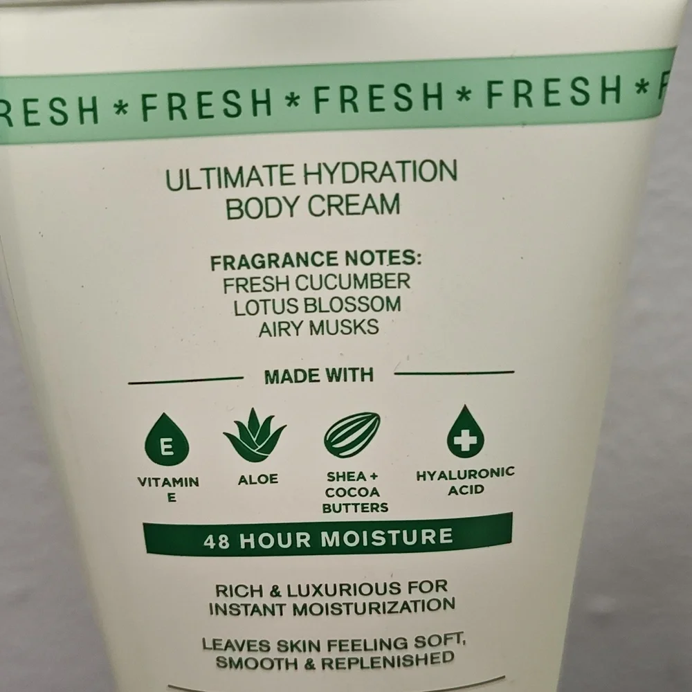 Bath & Body Works CRISP & CLEAN 3 Piece Body Care Set